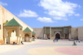 إنطلاق فعاليات الدورة الرابعة للأسبوع المالي للأطفال بمكناس