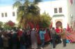 احتجاجات لأسر مهددة بالإفراغ وفلاحين أمام المحكمة الابتدائية بمكناس