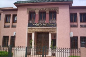 والي جهة مكناس ينتقد رئيس تعاونية الرميكة والأخير يصب جم غضبه على الصناع والحرفيين
