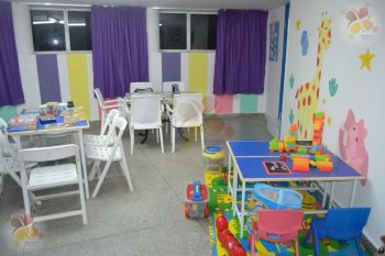 جمعية بمكناس تتكفل بإعادة تهيئة وتجهيز فضاء للأطفال المرضى بمستشفى محمد الخامس (صور)