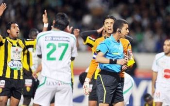 الخروج من كأس العرش يدفع المغرب الفاسي إلى شن هجوم حاد على مديرية التحكيم