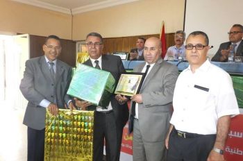 الجمعية الوطنية لمديرات ومديري التعليم الابتدائي بالمغرب تكرم بعض أطر الإدارة التربوية بمكناس (صور)
