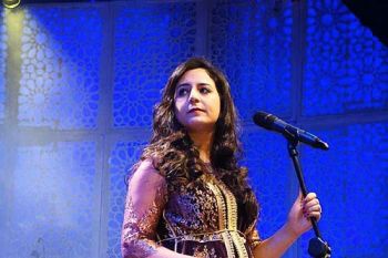 الفنانة نبيلة معان تطل على جمهور مهرجان عيساوة بمكناس وهي حامل (صور)