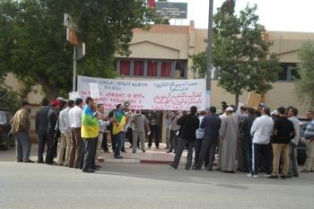 فعاليات تحتج بشدة على قرار إقصاء خنيفرة من تدريس الأمازيغية، فيديو