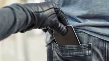 نفذ 300 عملية.. فرقة محاربة العصابات تضع حدا لنشاط لص الهواتف الذي يترصد الأطفال الصغار