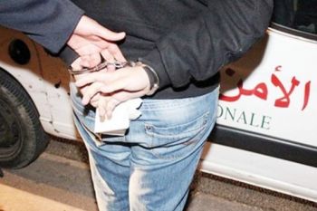 أمن مكناس يوقف ثلاثة أشخاص يشتبه بمحاولتهم قتل شرطي متقاعد