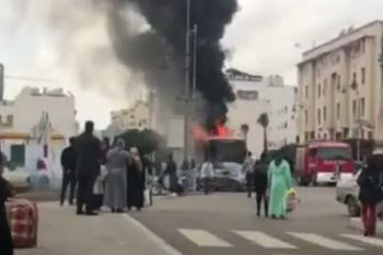 حريق يلتهم حافلة نقل حضري تربط بين مكناس و ويسلان وسط حمرية
