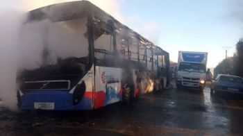 هذه أسباب الحريق الذي التهم حافلة لشركة سيتي باص بالدخيسة (صور)