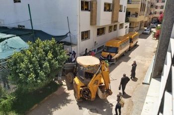 تعليق أشغال بناء مدرسة عمومية بحي أناسي بمكناس بعد احتجاجات بموقع التشييد