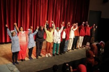 فرقة مسرح الشامات تعرض عملها المسرحي (فويتزيك ) في عدد من مدن جهة مكناس