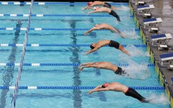 تتويج فريق النادي المكناسي بطلا لمسابقة كأس العرش في رياضة السباحة