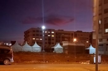 بعد لافوار.. جماعة ايت ولال ترخص لسوق من الخيام وسط حي سكني وتعجز عن خلق فضاءات عمومية للساكنة