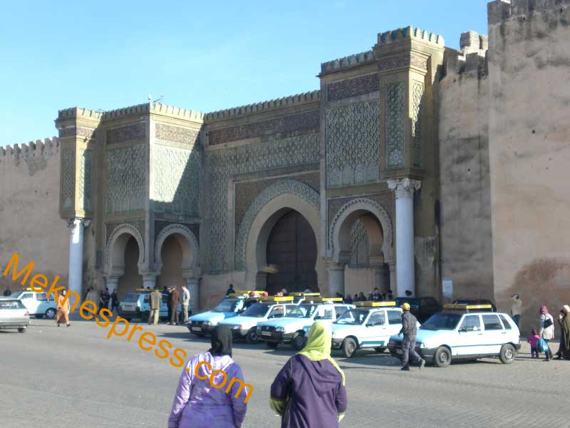 إضراب أرباب النقل لمدة يومين و وقفة احتجاجية للسائقين بساحة لهديم