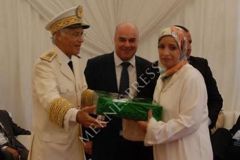 توشيح عدد من المنعم عليهم بأوسمة ملكية بمكناس بمناسبة عيد العرش المجيد