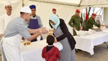 بتعليمات ملكية.. الحرس الملكي يوزع آلاف وجبات الإفطار يوميا للمعوزين بهذه المدن المغربية 