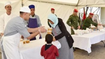 بتعليمات ملكية.. الحرس الملكي يوزع آلاف وجبات الإفطار يوميا للمعوزين بهذه المدن المغربية