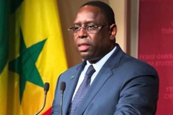 الرئيس السنغالي يحل بفاس للمشاركة في أشغال المناظرة الثامنة للفلاحة