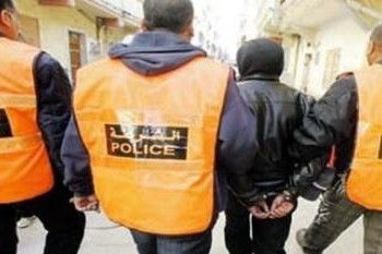 عاجل: أمن مكناس يعتقل قاصرا يشتبه في ارتكابه جريمة قتل بحي الإنارة بسيدي بوزكري