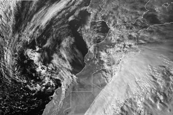 نشرة إنذارية من مديرية الأرصاد الجوية : زخات مطرية مهمة ستشهدها عدد من مناطق المملكة