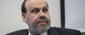 وفاة وزير اسرائيلي ينحدر من مدينة مكناس بعد معاناة طويلة مع مرض السرطان