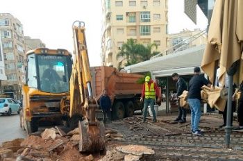 الشرطة الإدارية بجماعة مكناس تتدخل بحزم وتضع حدا لاحتلال الملك العام بشارع محمد السادس