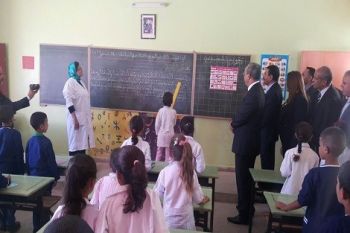 أكاديمية جهة فاس مكناس تواجه الخصاص المهول بتوظيف أساتذة جدد بموجب عقود