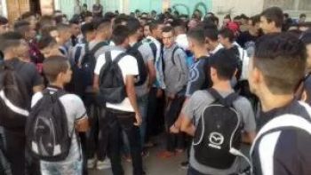 عصابة تسطوا على هواتف تلاميذ من أمام بوابة ثانوية بالحاجب