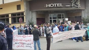 مدينة مكناس تخلد ذكرى عيد الشغل بأزمتي عمال سيكوم وفندق الريف