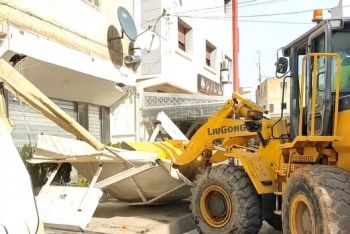 بعد طول انتظار.. جماعة مكناس تأمر بتحرير الملك العمومي من مقهى بشارع محمد السادس