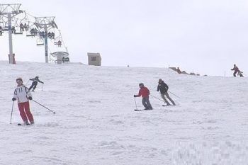 نادي إفران للتزحلق يفوز بالبطولة المغربية في التزحلق على الجليد 