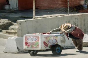 المحكمة تقضي بتغريم بائع مثلجات فاسدة بمكناس مبلغ 20 ألف درهم