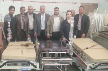 دعم مصلحة مستعجلات مستشفى محمد الخامس بمكناس بمجموعة من حاملات المرضى