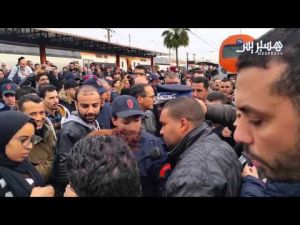 احتجاج مسافرين بمحطّة القطار أكدال