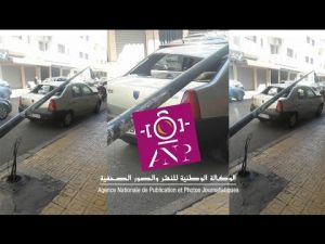 نجاة مواطن من الموت بعد سقوط عمود إنارة على سيارته في فاس