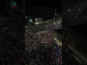 أجواء خيالية في مدينة مكناس بعد فوز المنتخب المغربي - YouTube