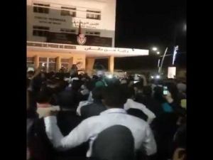 مسيرة حاشدة بمدينة مكناس تضامنا مع محسن فكري ضحية #طحن مو