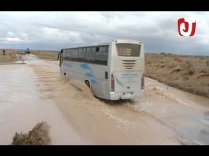 الفيضانات تضرب إقليم فكيك من جديد و تقطع الطريق على المسافرين والطلبة بوادي بورديم