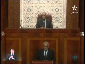 الملك يوقظ بنكيران مع 6 صباحا ليوبخه على تعاقسه في التعامل مع إحتجاجات طنجة