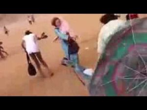 جو غريب في شاطئ اكادير سبحان ال